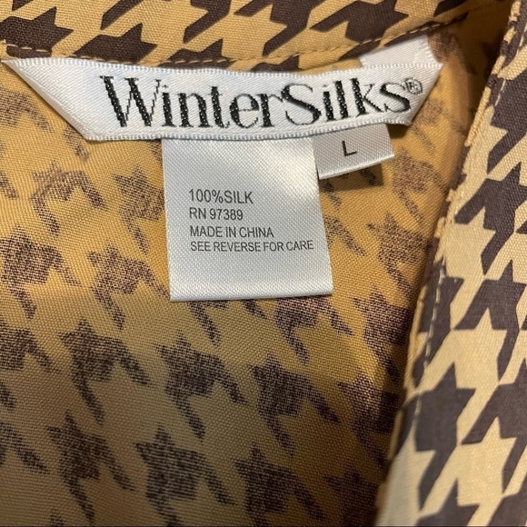 Winter Silks 100% Silk Herringbone Short Sleeve Top with Buckle Neckline Accent - Picture 9 of 9